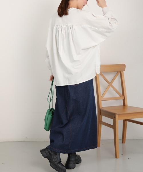 LUPILIEN(ルピリアン)の「ピグメント加工異素材切替トップス(Tシャツ/カットソー・レディース・オレンジ/ネイビー/アイボリー・FREE)」の12枚目の写真