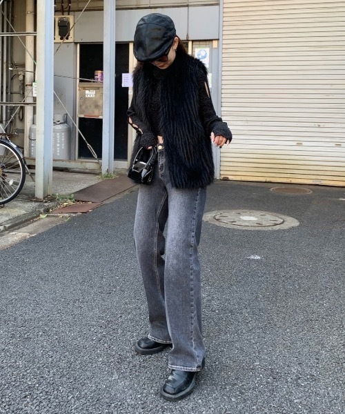 SHAGGIE（シャギー）の「アームデザインタートルネックラメニット（ニット/セーター・レディース・ブルー/ブラック/ブラウン/ピンク・FREE）」の17枚目の写真