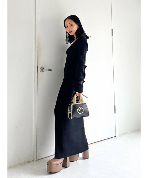 EMODA(エモダ)の「ロゴフェイクムートンバッグ(ハンドバッグ・レディース・ベージュ/ブラック・FREE)」の22枚目の写真