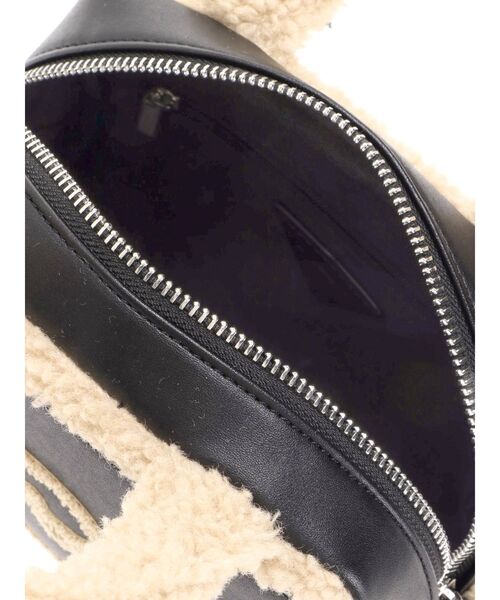 EMODA(エモダ)の「ロゴフェイクムートンバッグ(ハンドバッグ・レディース・ベージュ/ブラック・FREE)」の16枚目の写真