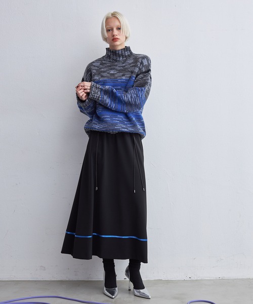 casane（カサネ）の「フロントドロストスカート（スカート・レディース・ブルー/ブラック・1/2）」の3枚目の写真