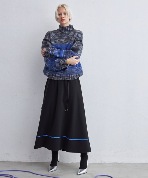 casane（カサネ）の「フロントドロストスカート（スカート・レディース・ブルー/ブラック・1/2）」の4枚目の写真