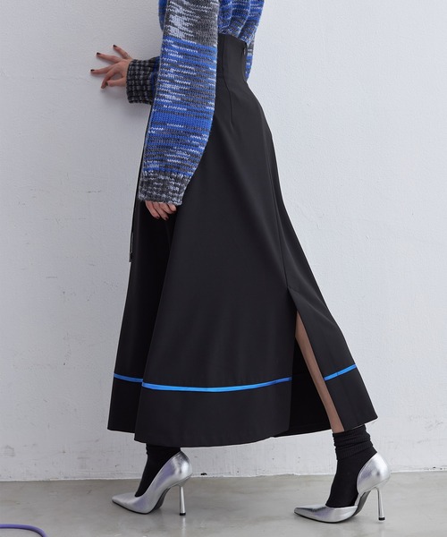 casane（カサネ）の「フロントドロストスカート（スカート・レディース・ブルー/ブラック・1/2）」の9枚目の写真