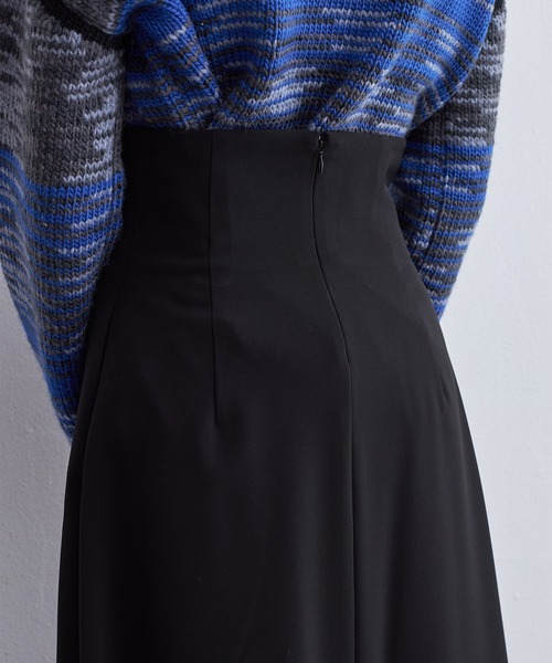 casane（カサネ）の「フロントドロストスカート（スカート・レディース・ブルー/ブラック・1/2）」の11枚目の写真