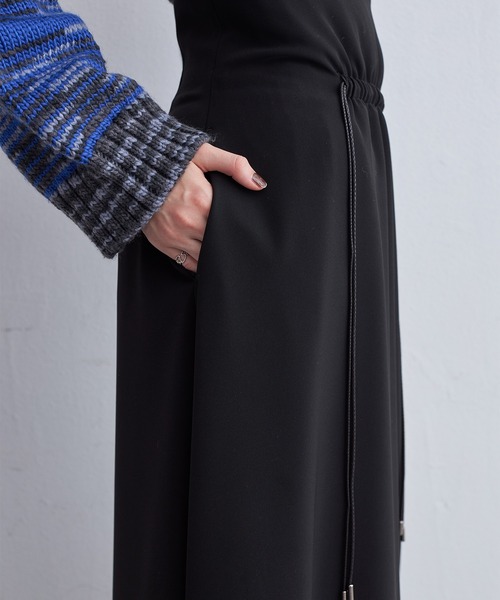 casane（カサネ）の「フロントドロストスカート（スカート・レディース・ブルー/ブラック・1/2）」の12枚目の写真