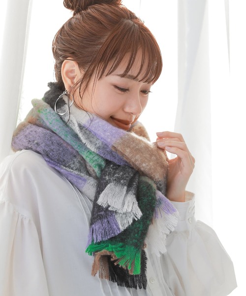 osharewalker（オシャレウォーカー）の「『チェック柄ネップヤーンリサイクルストール』（ストール/ショール・レディース・グリーン/イエロー・FREE）」の7枚目の写真