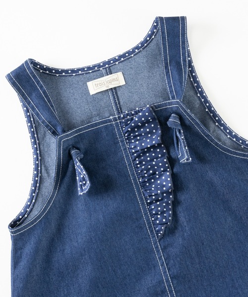 trois lapins kp（トロワラパンケーピー）の「ストレッチデニム ジャンパースカート(140～150)（ジャンパースカート・キッズ・ネイビー・140cm/150cm）」の8枚目の写真