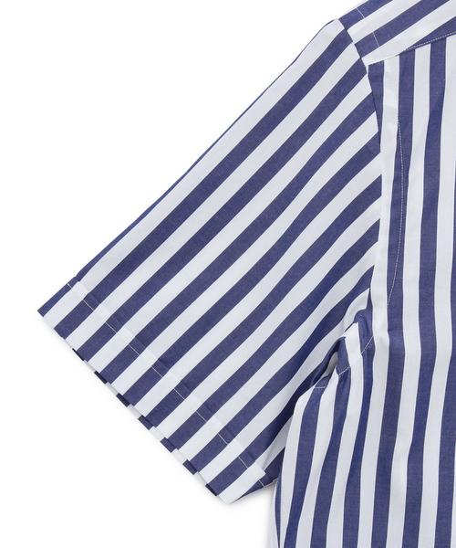 UNITED ARROWS（ユナイテッドアローズ）の「UAD ボールド ストライプ ボタンダウン シャツ †（シャツ/ブラウス・メンズ・コバルトブルー・XX-LARGE/X-LARGE/MEDIUM/LARGE/X-SMALL/SMALL）」の4枚目の写真