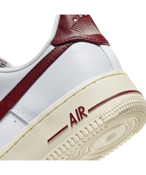 NIKE(ナイキ)の「ナイキ エア フォース 1 '07 SE ウィメンズシューズ / Nike Air Force 1 '07 SE Women's Shoes<22-29cm 展開>(スニーカー・レディース・グレー系その他・23/24/25/26/27/28/22/29/28.5/25.5/26.5/27.5/22.5/24.5/23.5)」の8枚目の写真