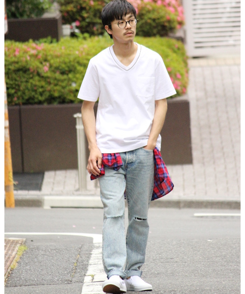 417 EDIFICE(フォーワンセブンエディフィス)の「レザーパイピング V/N ポケTEE(Tシャツ/カットソー・メンズ・チャコールグレー/ホワイト/ネイビー・SMALL/LARGE/MEDIUM)」の13枚目の写真