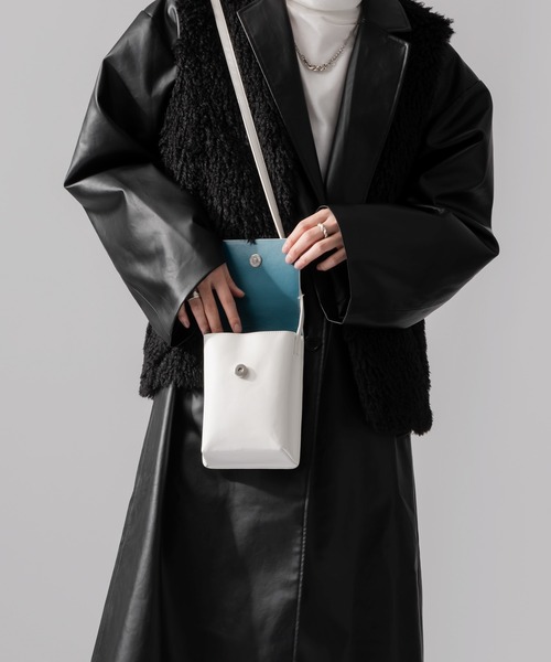 Adoon plain(アドーンプレーン)の「【Adoon plain】ショルダーバッグ(ショルダーバッグ・メンズ・ブラック/グレー/ホワイト・FREE)」の11枚目の写真