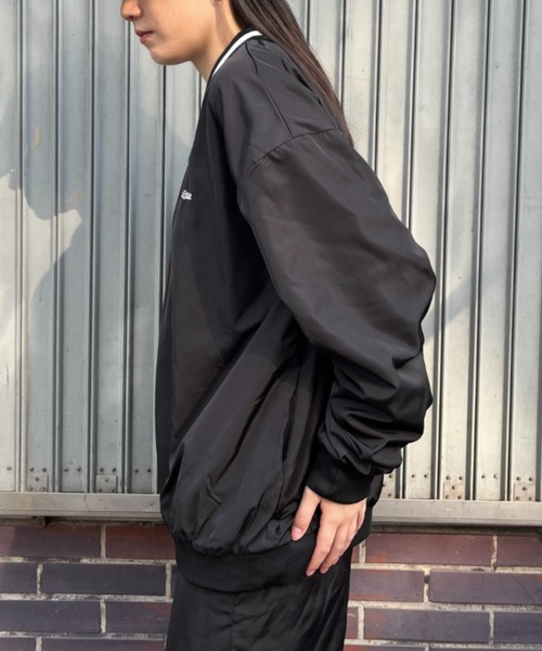 BROKEN BASE（ブロークンベース）の「Vネックナイロンプルオーバー