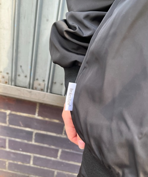 BROKEN BASE（ブロークンベース）の「Vネックナイロンプルオーバー（ナイロンジャケット・メンズ・グレー/ブラック/ネイビー・MEDIUM/LARGE）」の10枚目の写真