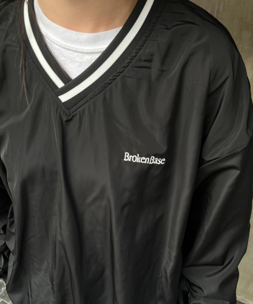 BROKEN BASE（ブロークンベース）の「Vネックナイロンプルオーバー（ナイロンジャケット・メンズ・グレー/ブラック/ネイビー・MEDIUM/LARGE）」の11枚目の写真