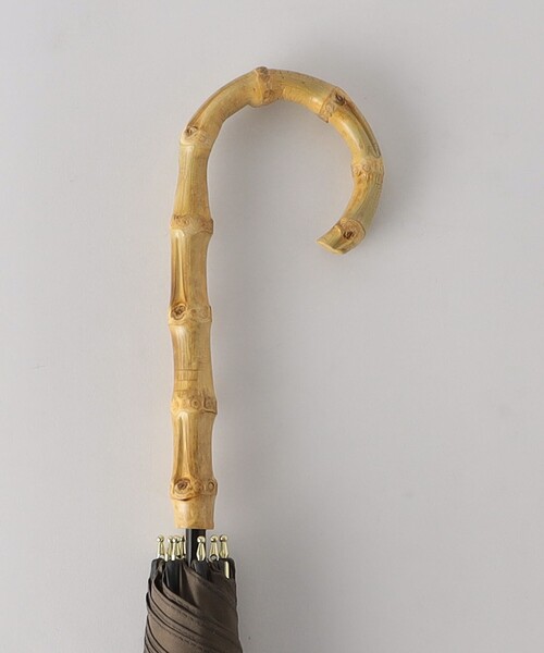 green label relaxing（グリーンレーベルリラクシング）の「バンブーハンドル パイピング アンブレラ / 傘 / レイン（長傘・レディース・オフホワイト/ライム/モカ/ネイビー・FREE）」の16枚目の写真