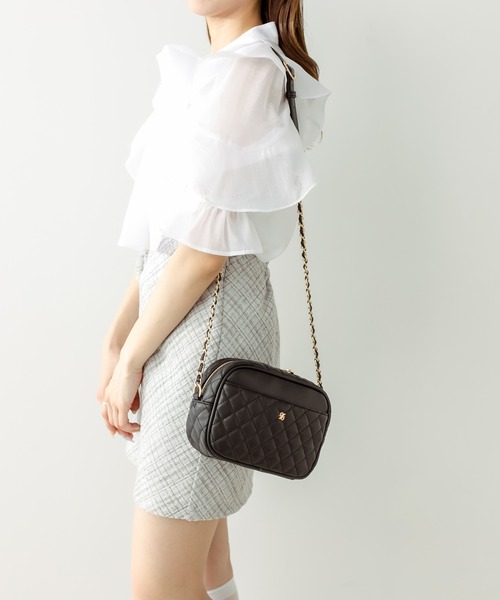 OLIVE des OLIVE(オリーブデオリーブ)の「OLエンブレム付きキルティングショルダー(ショルダーバッグ・レディース・ブラック/グリーン/アイボリー・FREE)」の5枚目の写真