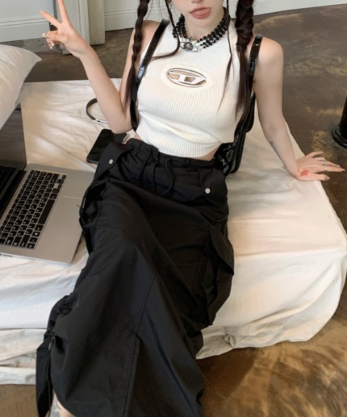 SEN TOKYO(セントーキョー)の「大人カジュアルコーデに映える。ハイウエストカーゴスカート(スカート・レディース・ブラック・FREE)」の3枚目の写真