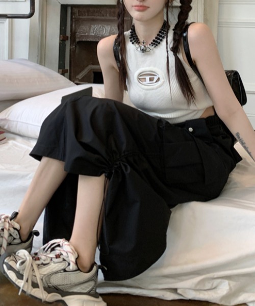 SEN TOKYO(セントーキョー)の「大人カジュアルコーデに映える。ハイウエストカーゴスカート(スカート・レディース・ブラック・FREE)」の8枚目の写真