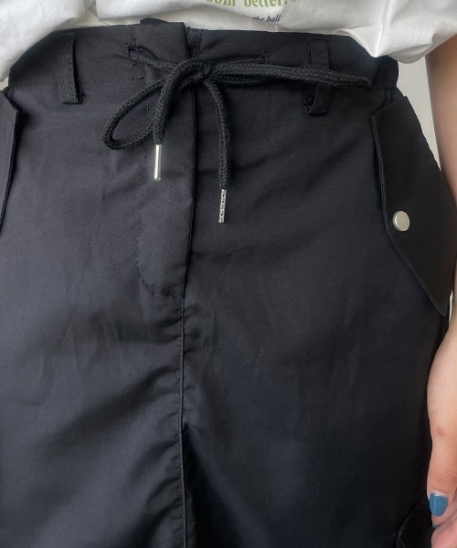 SEN TOKYO(セントーキョー)の「大人カジュアルコーデに映える。ハイウエストカーゴスカート(スカート・レディース・ブラック・FREE)」の13枚目の写真