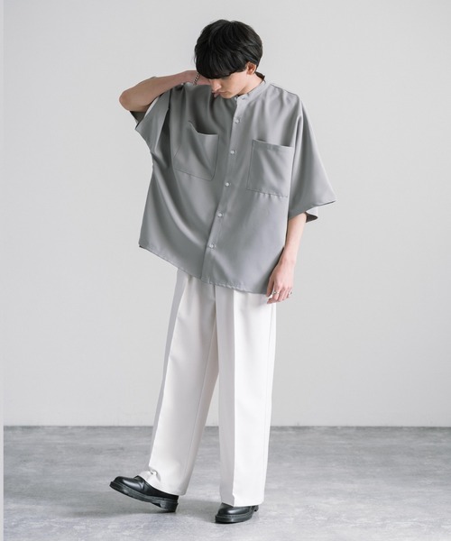 Rocky Monroe(ロッキーモンロー)の「オーバーサイズ ドルマンバンドカラー ビッグシルエット半袖シャツ(シャツ/ブラウス・メンズ・ブラック/ライトグレー/ホワイト/ライトグリーン/ブルー・M/L/XL)」の15枚目の写真