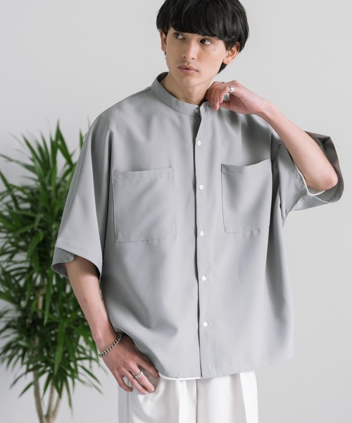 Rocky Monroe(ロッキーモンロー)の「オーバーサイズ ドルマンバンドカラー ビッグシルエット半袖シャツ(シャツ/ブラウス・メンズ・ブラック/ライトグレー/ホワイト/ライトグリーン/ブルー・M/L/XL)」の13枚目の写真