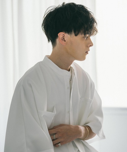 Rocky Monroe(ロッキーモンロー)の「オーバーサイズ ドルマンバンドカラー ビッグシルエット半袖シャツ(シャツ/ブラウス・メンズ・ブラック/ライトグレー/ホワイト/ライトグリーン/ブルー・M/L/XL)」の10枚目の写真
