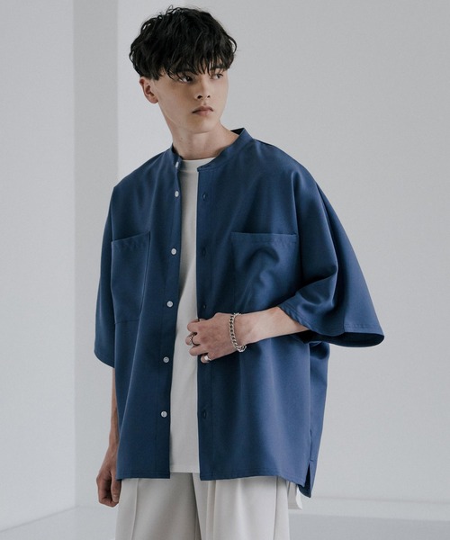 Rocky Monroe(ロッキーモンロー)の「オーバーサイズ ドルマンバンドカラー ビッグシルエット半袖シャツ(シャツ/ブラウス・メンズ・ブラック/ライトグレー/ホワイト/ライトグリーン/ブルー・M/L/XL)」の8枚目の写真