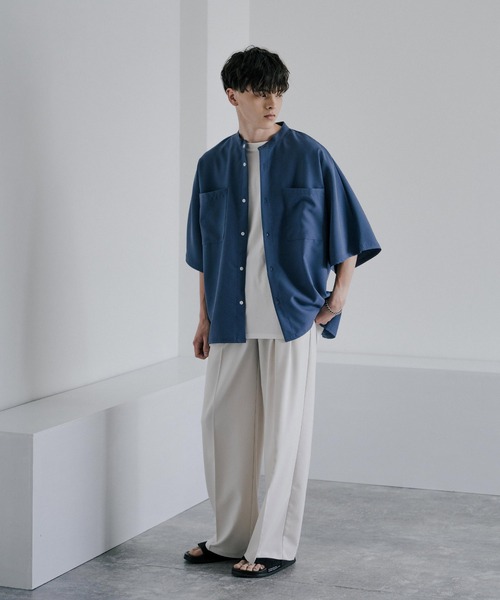Rocky Monroe(ロッキーモンロー)の「オーバーサイズ ドルマンバンドカラー ビッグシルエット半袖シャツ(シャツ/ブラウス・メンズ・ブラック/ライトグレー/ホワイト/ライトグリーン/ブルー・M/L/XL)」の9枚目の写真