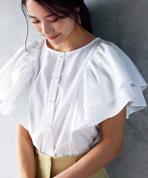 【手洗いできる】WEB限定！ラッフルフリルデザイン・フレアースリーブシャツブラウス