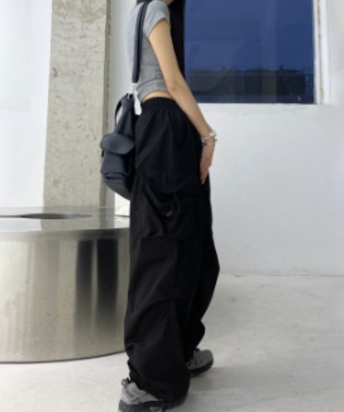 deux amour(ドゥーザムール)の「カーゴパンツ(カーゴパンツ・レディース・ブラック/チャコールグレー・FREE)」の4枚目の写真