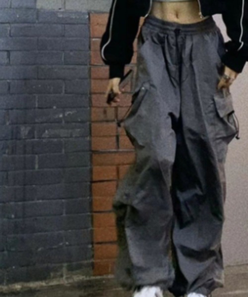 deux amour(ドゥーザムール)の「カーゴパンツ(カーゴパンツ・レディース・ブラック/チャコールグレー・FREE)」の6枚目の写真