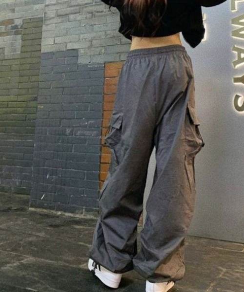 deux amour(ドゥーザムール)の「カーゴパンツ(カーゴパンツ・レディース・ブラック/チャコールグレー・FREE)」の9枚目の写真