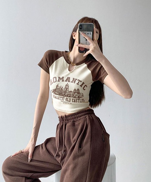 GLAMOROUS JANE(グラマラスジェーン)の「ラグラン配色クロップド丈Tシャツ(Tシャツ/カットソー・レディース・ブラウン/アイボリー・FREE)」の7枚目の写真