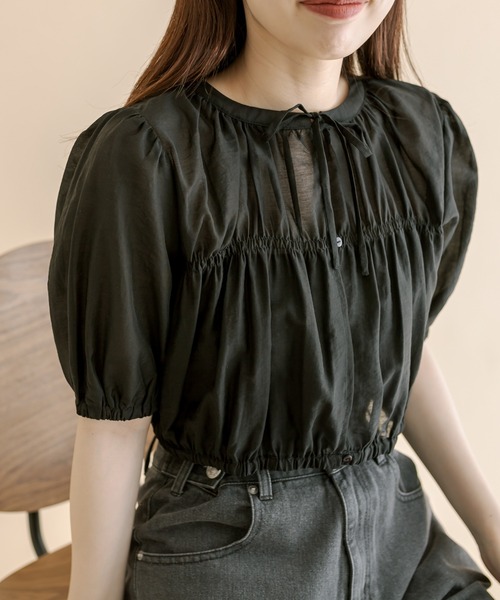 mline（エムライン）の「[mline]切り替えギャザートップス（シャツ/ブラウス・レディース・ブラック/アイボリー/ピンク・FREE）」の2枚目の写真