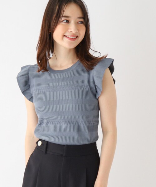 index(インデックス)の「◆フリルスリーブニット【洗濯機洗い可】(ニット/セーター・レディース・ワインレッド/チャコールグレー/ライトグレー・40/38/42/36)」の2枚目の写真