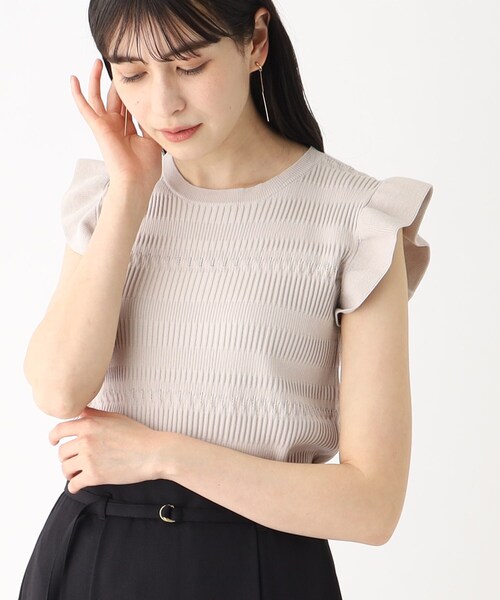 index(インデックス)の「◆フリルスリーブニット【洗濯機洗い可】(ニット/セーター・レディース・ワインレッド/チャコールグレー/ライトグレー・40/38/42/36)」の7枚目の写真