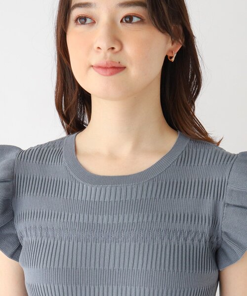 index(インデックス)の「◆フリルスリーブニット【洗濯機洗い可】(ニット/セーター・レディース・ワインレッド/チャコールグレー/ライトグレー・40/38/42/36)」の6枚目の写真