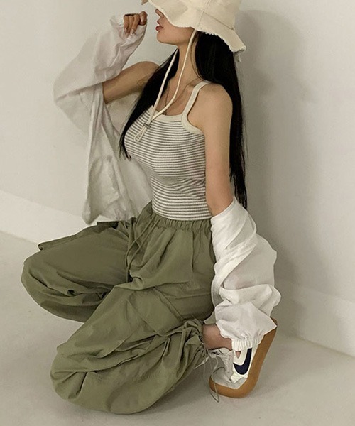 BEIDELLI（ベイデリー）の「[BELLIDE MADE] ミルクナイロン2wayワイド&ジョガーカーゴパンツ（カーゴパンツ・レディース・グレー/カーキ/ピンク/アイボリー・SHORT/LONG）」の22枚目の写真