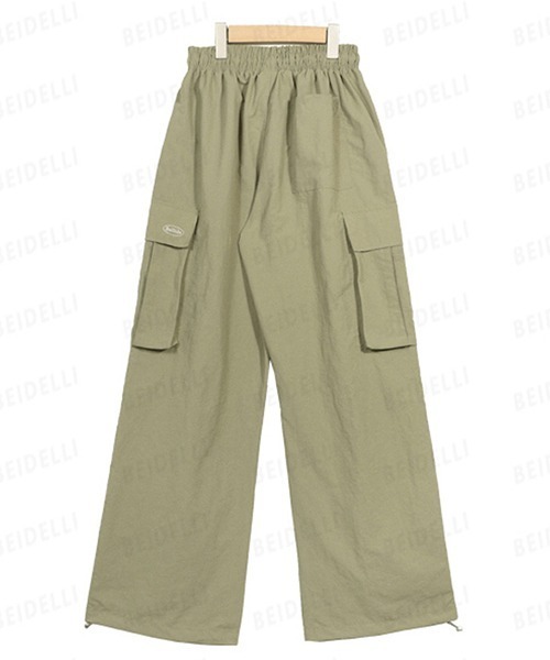BEIDELLI（ベイデリー）の「[BELLIDE MADE] ミルクナイロン2wayワイド&ジョガーカーゴパンツ（カーゴパンツ・レディース・グレー/カーキ/ピンク/アイボリー・SHORT/LONG）」の16枚目の写真