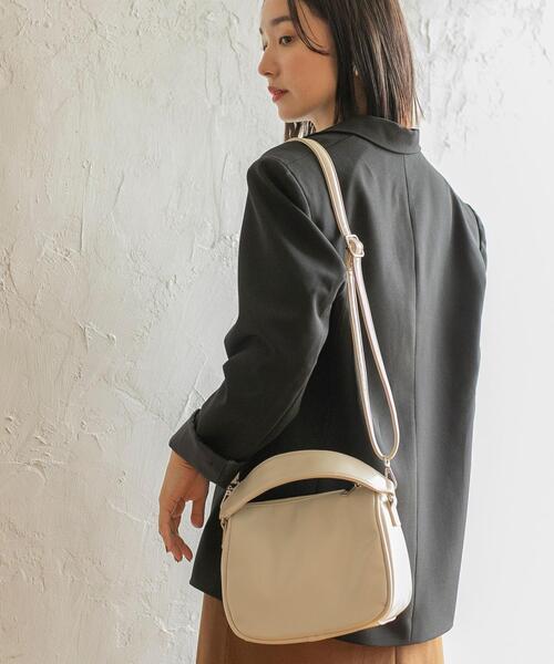 coen（コーエン）の「リンクルエナメルバッグ（ショルダーバッグ・レディース・ナチュラル/ブラック/モカ・FREE）」の14枚目の写真