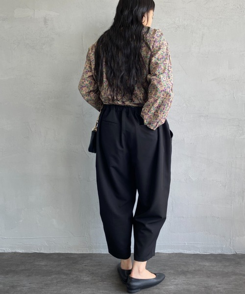 JEANS FACTORY （ジーンズファクトリー）の「[ista-ire/イスタイーレ] “魔法のパンツ” ワイドシルエットイージーパンツ（その他パンツ・レディース・ブラック/グレー・F）」の11枚目の写真
