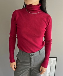 タートルネックフィットニット