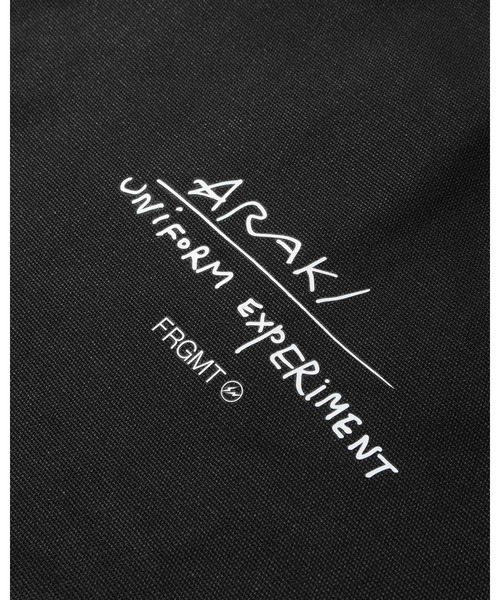 uniform experiment(ユニフォームエクスペリメント)の「FRAGMENT : ARAKI / SKYSCAPES TOTE BAG(トートバッグ・メンズ・ブラック・FREE)」の4枚目の写真