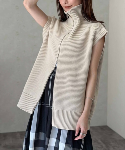 Per sist ence(パーシエンス)の「ハイネックWジップニットベスト(ウォッシャブル/手洗い)(ベスト・レディース・ネイビー/グレー/アイボリー/ブラック/ライトグレー・FREE)」の6枚目の写真