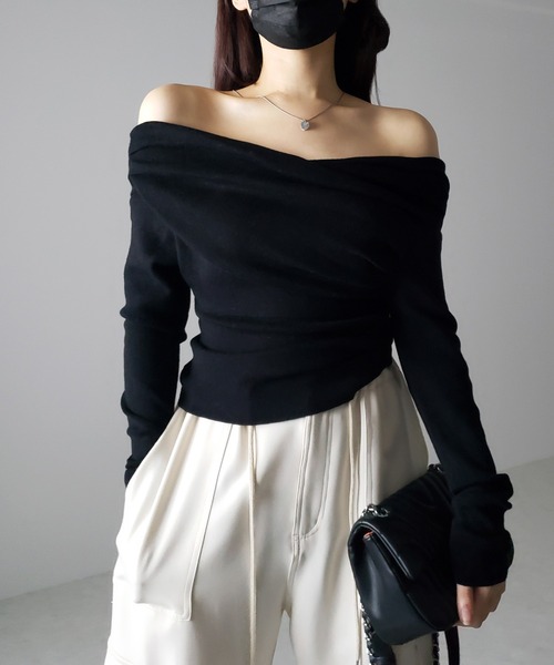 美品★レオナール LEONARD 肩タックデザイン ニット カットソー M大きめ 美品☆レオナール LEONARD 肩タックデザイン ニット カットソー