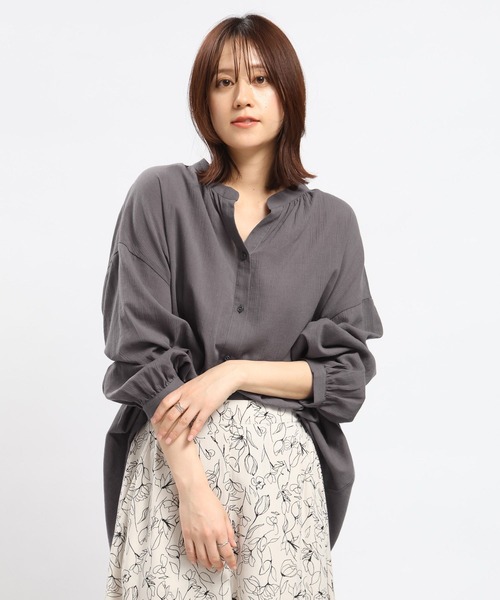 GLOBAL WORK Smile Seed Store（グローバルワーク スマイルシードストア）の「コットンボイルブラウス長袖/176108（シャツ/ブラウス・レディース・アイボリー/ブラック/サックスブルー/ブルー系その他6/チャコール/オレンジ系その他・MEDIUM/SMALL/LARGE/X-LARGE）」の4枚目の写真