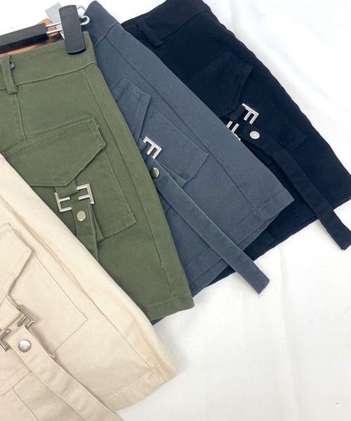 SPIGA（スピーガ）の「ﾊﾞｯｸﾙﾎﾟｹｯﾄﾃﾞﾆﾑ風ﾐﾆｽｶｰﾄ（スカート・レディース・グレー/ブラック/オフホワイト/カーキ・SMALL/MEDIUM）」の5枚目の写真