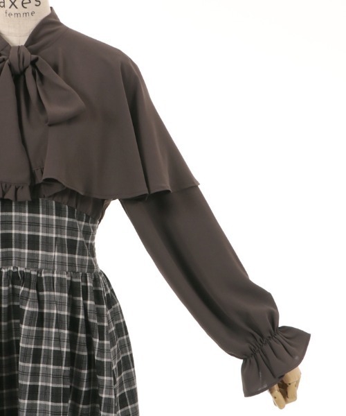 axes femme(アクシーズファム)の「ケープ襟ドッキングワンピース(ワンピース・レディース・ブラウン/グレー/ベージュ・FREE)」の22枚目の写真