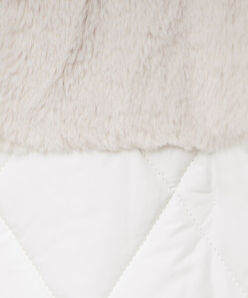 GALLEST（ギャレスト）の「エコファーキルトベスト（ベスト・レディース・ブラック/オフホワイト・38）」の10枚目の写真