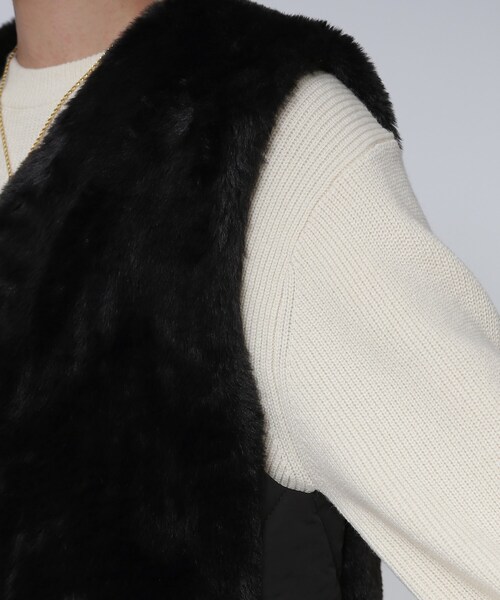 GALLEST（ギャレスト）の「エコファーキルトベスト（ベスト・レディース・ブラック/オフホワイト・38）」の12枚目の写真